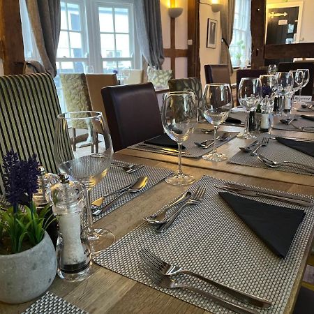 The Swan Hotel Kington  Esterno foto