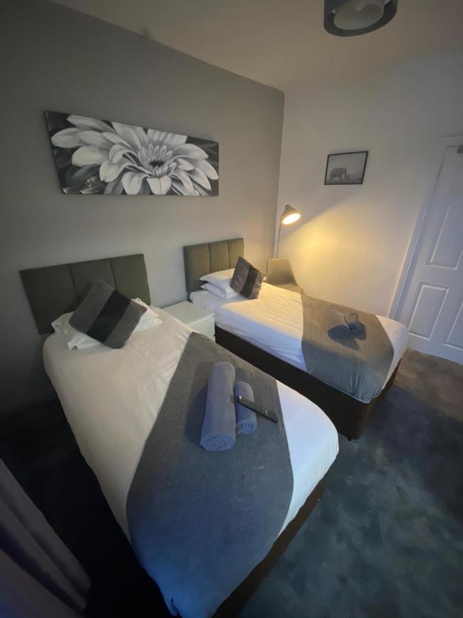 The Swan Hotel Kington  Esterno foto