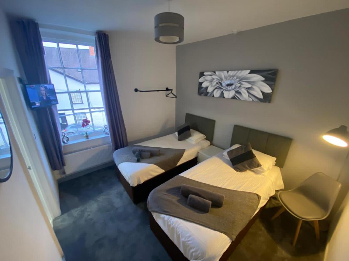 The Swan Hotel Kington  Esterno foto