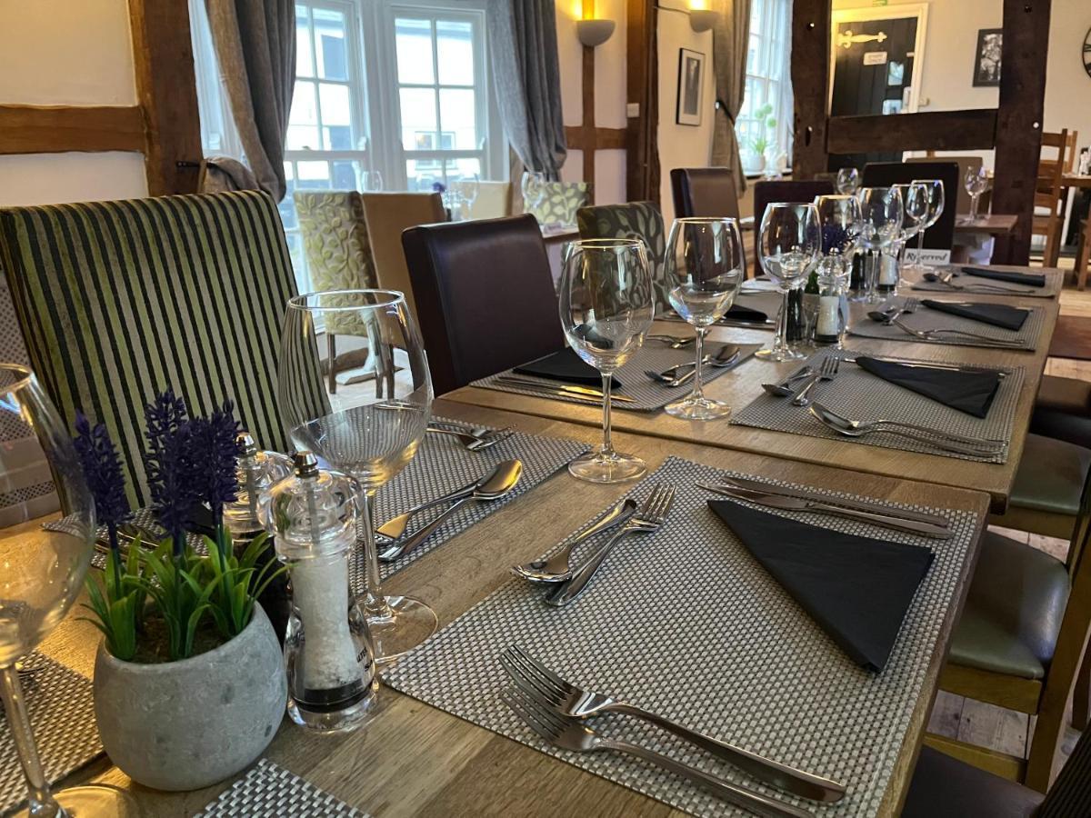 The Swan Hotel Kington  Esterno foto