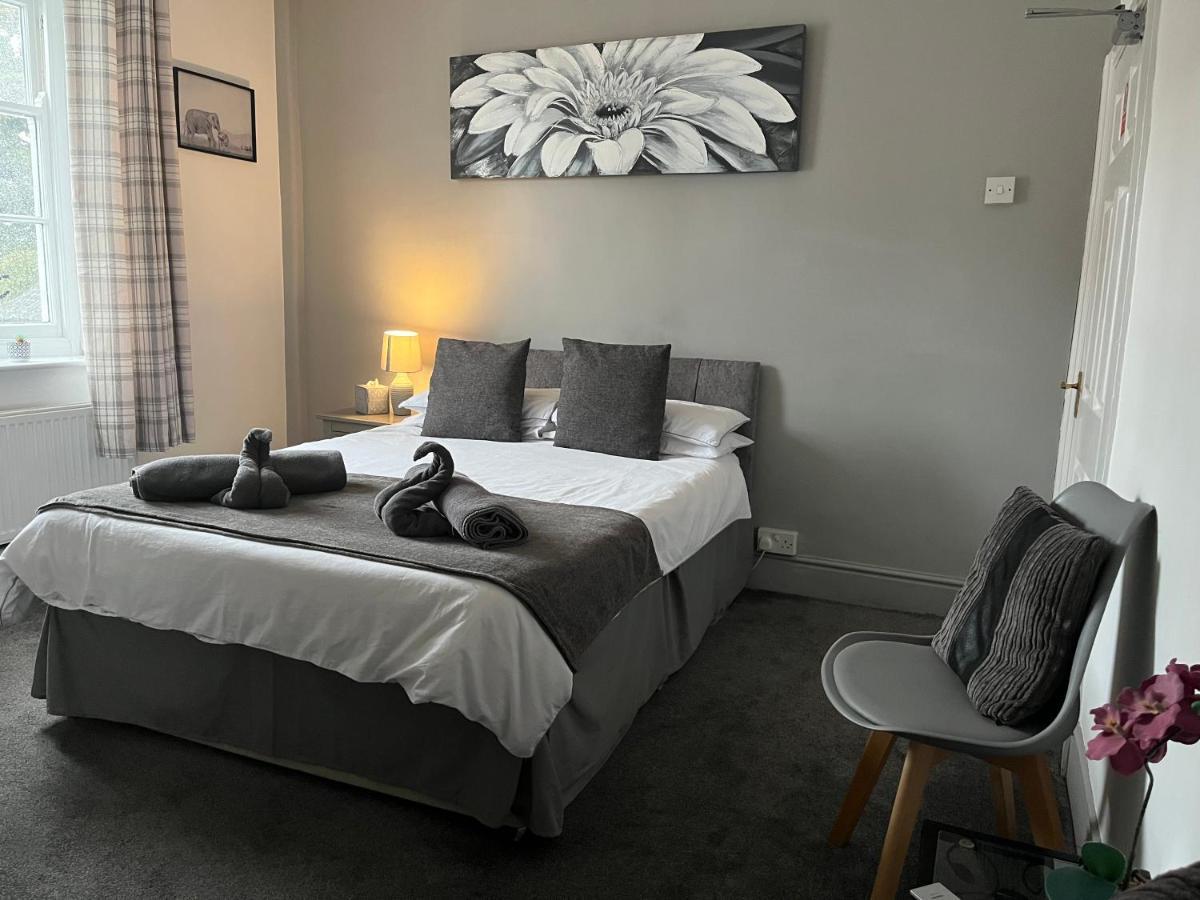 The Swan Hotel Kington  Esterno foto